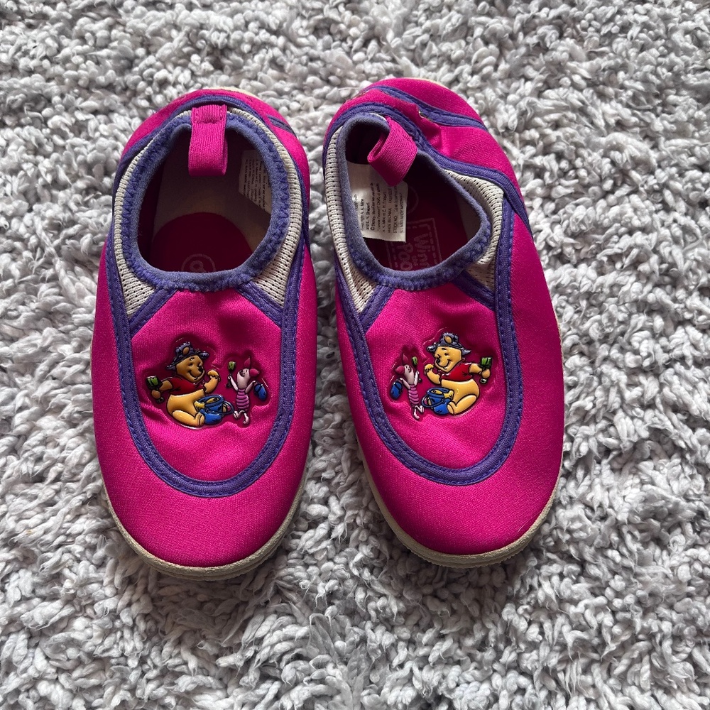 Vintage 90's Winnie the Pooh Water Shoes (Size 8C)